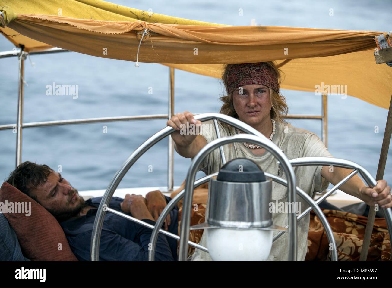 Erscheinungsdatum: Juni 1, 2018 Title: Hilflos STUDIO: STXfilms Regie: Baltasar Kormakur PLOT: Basierend auf der wahren Geschichte des Überlebens, der Wahrscheinlichkeit eines jungen Paares Begegnung führt Sie zuerst zu lieben, und dann auf das Abenteuer ihres Lebens, als sie eine der katastrophalsten Hurrikane in der aufgezeichneten Geschichte. In den Hauptrollen: SAM CLAFLIN als Richard Sharp, SHAILENE WOODLEY als Tami Oldham. (Bild: © STXfilms/Entertainment Bilder) Stockfoto