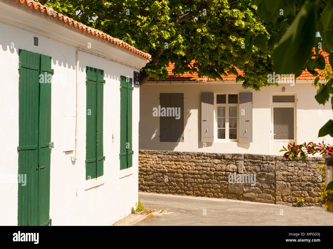 Typische traditionelle Insel Wohnungen in La Cotinière, Île d'Oléron. Frankreich Stockfoto