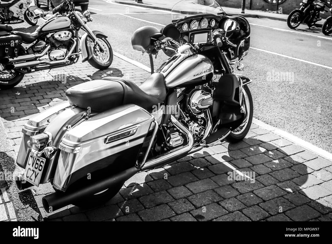 Motorräder in porthcawl Meer Cafe geparkt Stockfoto