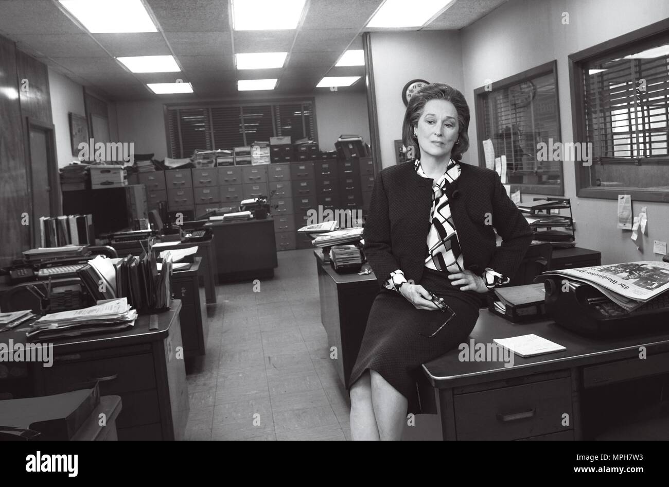 Erscheinungsdatum: Januar 12, 2018 Titel: Die Post Studio: Twentieth Century Fox Regie: Steven Spielberg PLOT: ein Cover-up, überspannte vier US-Präsidenten erste weibliche Zeitung Verleger des Landes und eine harte - Fahren von Editor einen beispiellosen Kampf zwischen Journalist und Regierung zu beteiligen. STARRING: Meryl Streep als Kay Graham. (Bild: © Twentieth Century Fox/Entertainment Bilder) Stockfoto