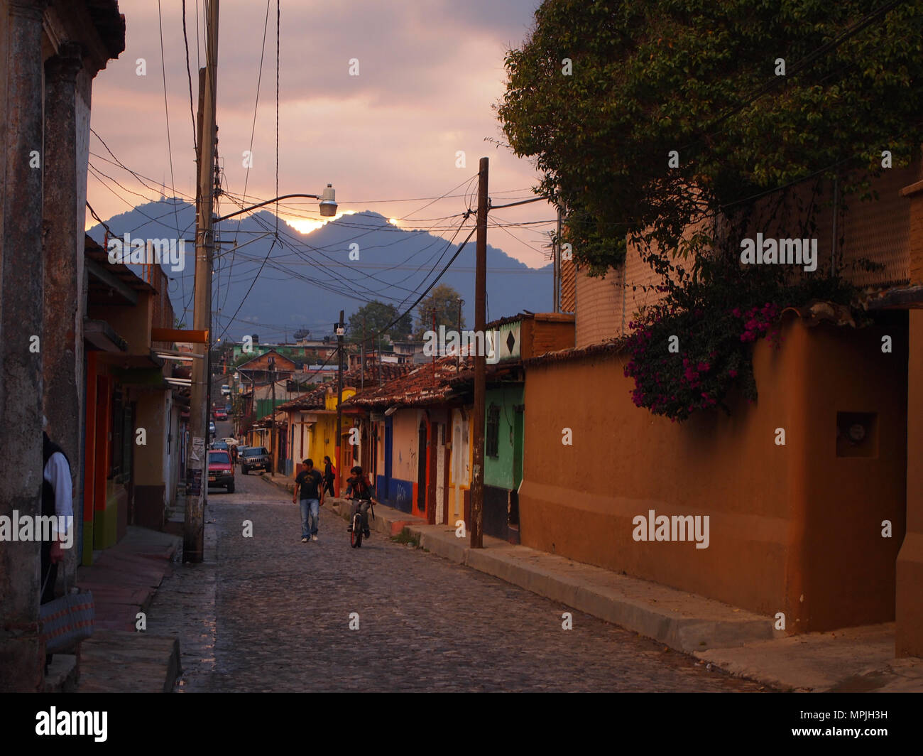 Straßen von San Cristobal de las Casas, ehemalige Hauptstadt von Chiapas, Mexiko Stockfoto