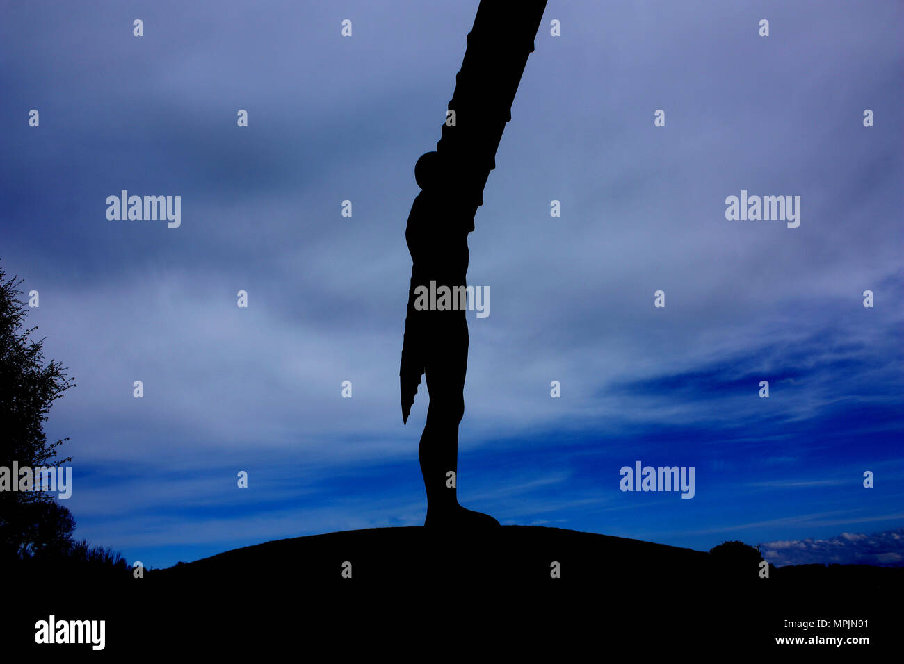 Der Engel des Nordens von anthong Gormley in Gateshead in der Nähe der A1 um 14:00 Uhr Stockfoto