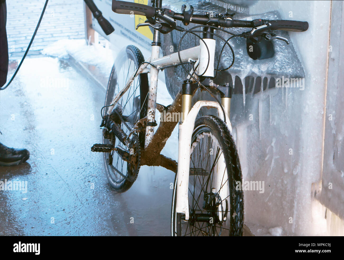 Wasche mein fahrrad -Fotos und -Bildmaterial in hoher Auflösung – Alamy