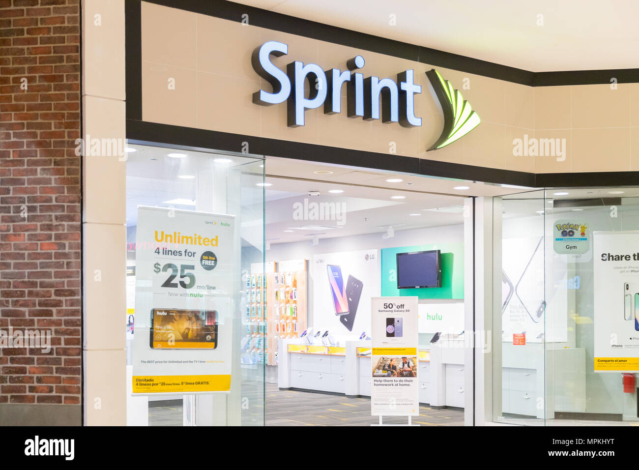 Philadelphia, Pennsylvania, 21. Mai 2018: Sprint store Exterieur und Logo. Sprint ist ein United States Telecommunications Holdinggesellschaft tproviding Mobilfunkdiensten Stockfoto