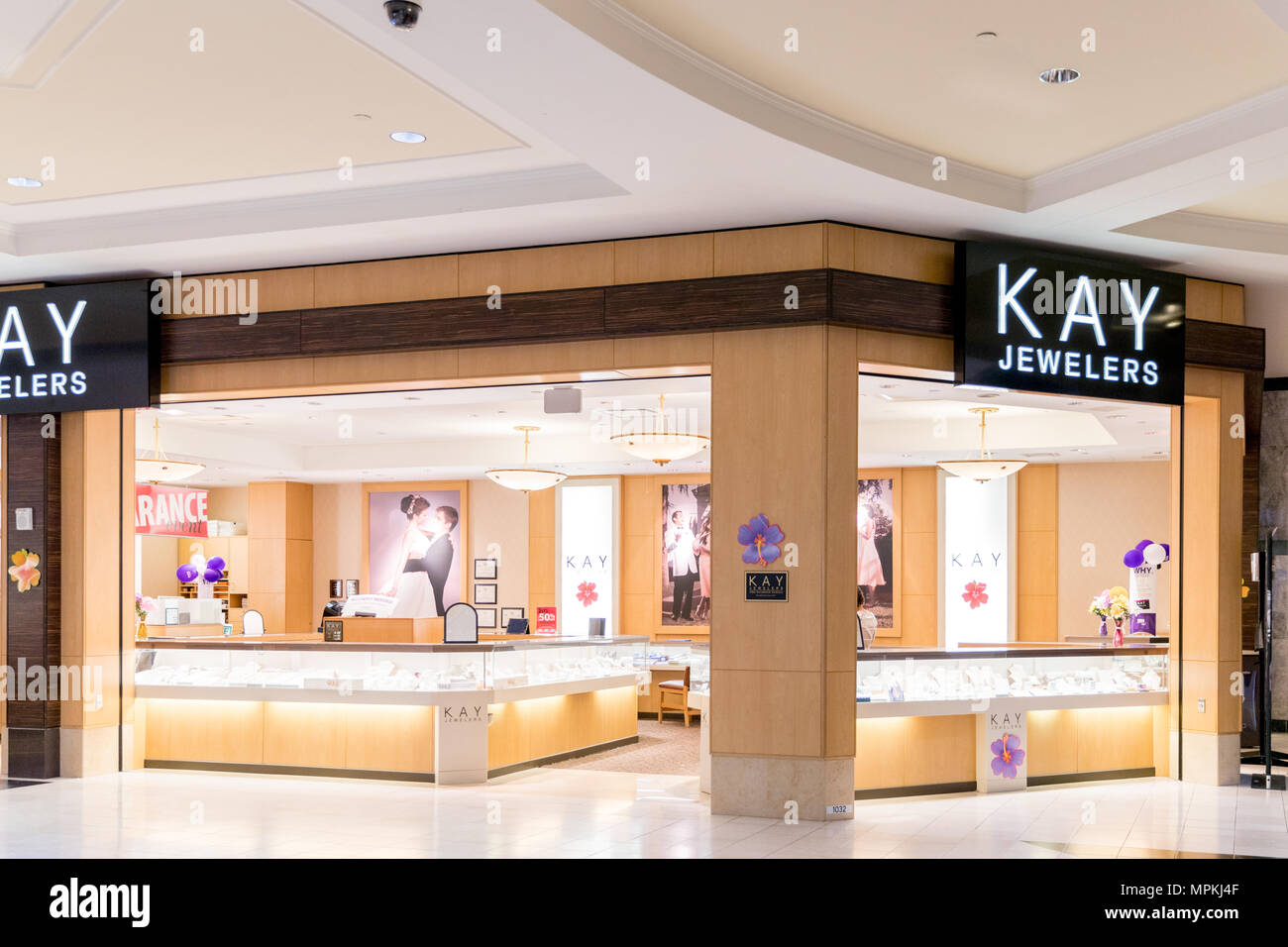 Philadelphia, Pennsylvania, 21. Mai 2018: Kay Juweliere Retail Mall Lage. Kay Juweliere ist eine Tochtergesellschaft von Sterling und Signet Jewelers I Stockfoto