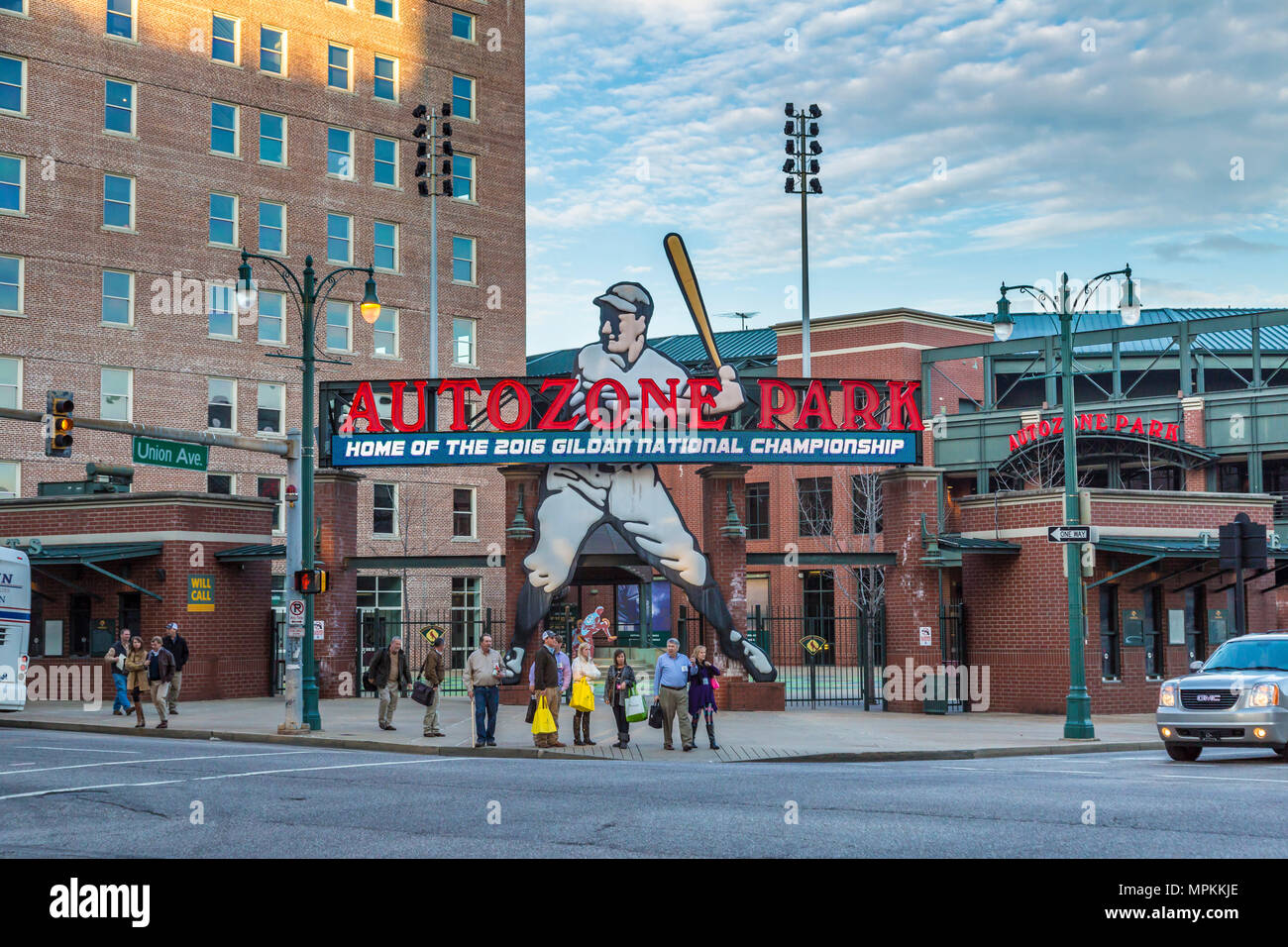 AutoZone Park Sportplatz in der Innenstadt von Memphis, Tennessee Stockfoto