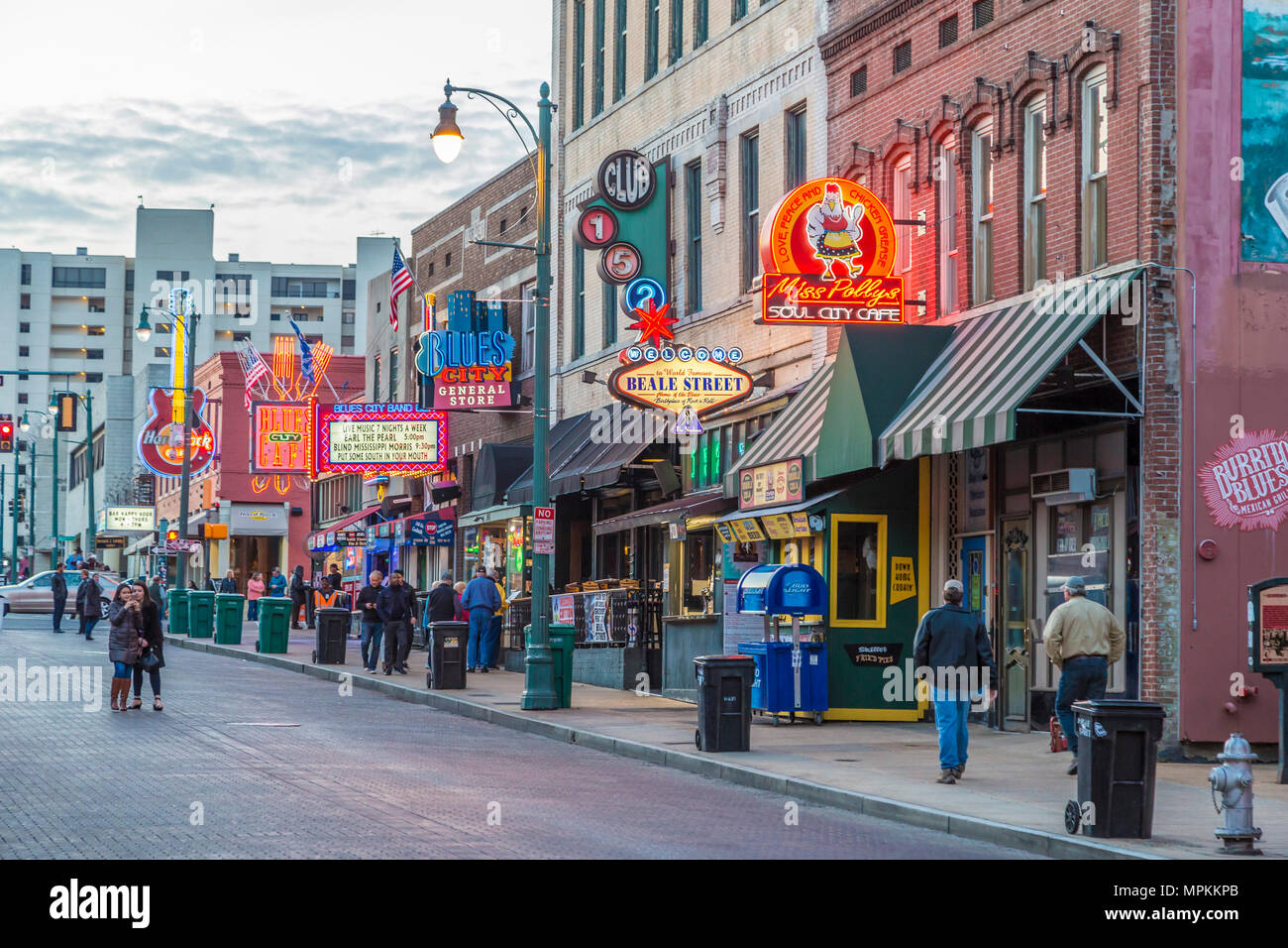 Historische Beale Street, bekannt als die Heimat der Blues in Memphis, Tennessee, USA Stockfoto