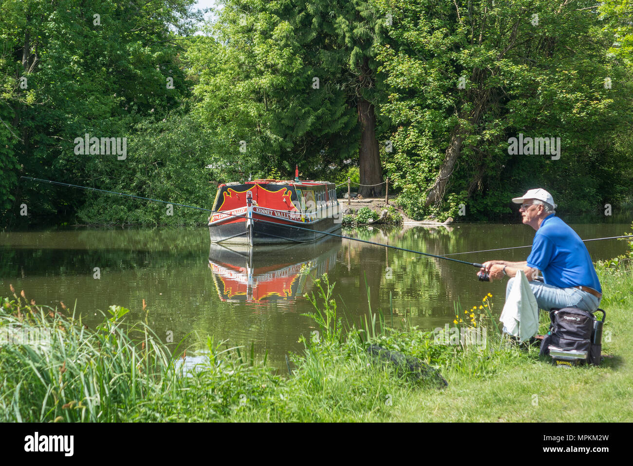 England, Berkshire, Kintbury, Kennet and Avon Canal, Fischer Stockfoto