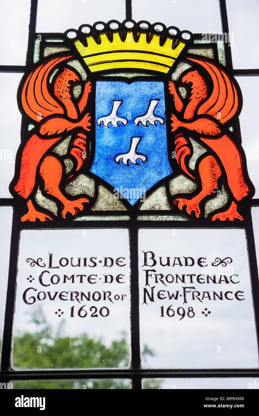 Quebec Kanada, Fairmont Le Chateau Frontenac, Hotel, Lobby, Buntglas zeigt Geschichte, Wappen, Greifen, Kanada070709004 Stockfoto