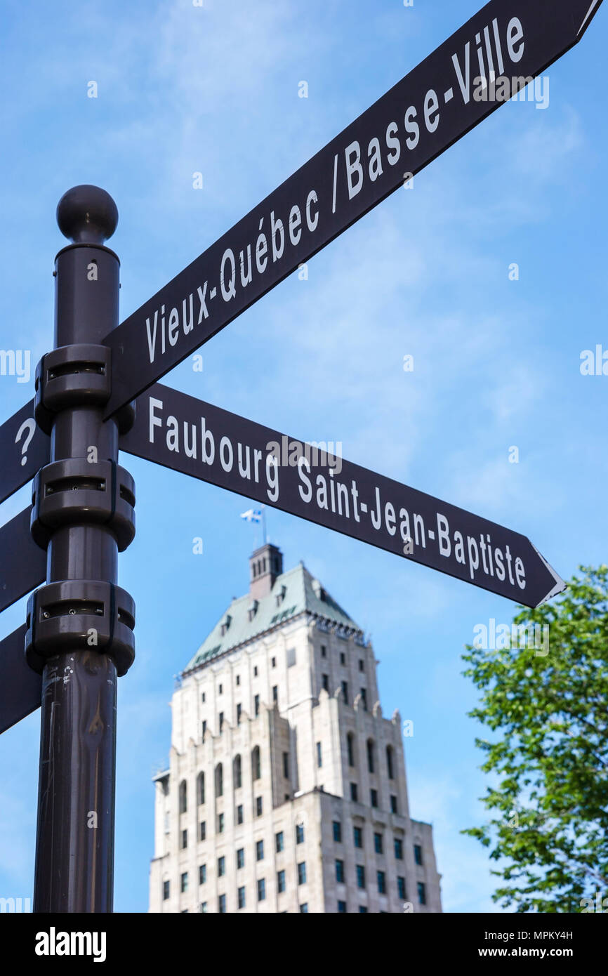 Quebec Kanada, Oberstadt, Rue de Buade, Beschilderung, Gebäude EDIFICE Price, erbaut 1929, Canada070710023 Stockfoto