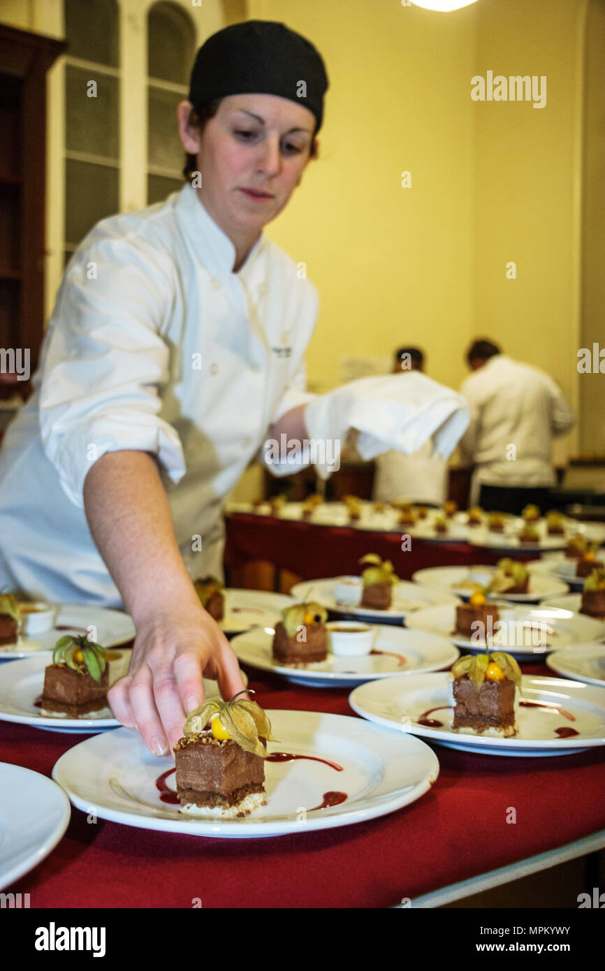 Quebec Kanada, Oberstadt, Innere Kapelle, Museum de l'Amerique Francaise, Bankett, Küche, Dessertkoch, Kanada070710190 Stockfoto