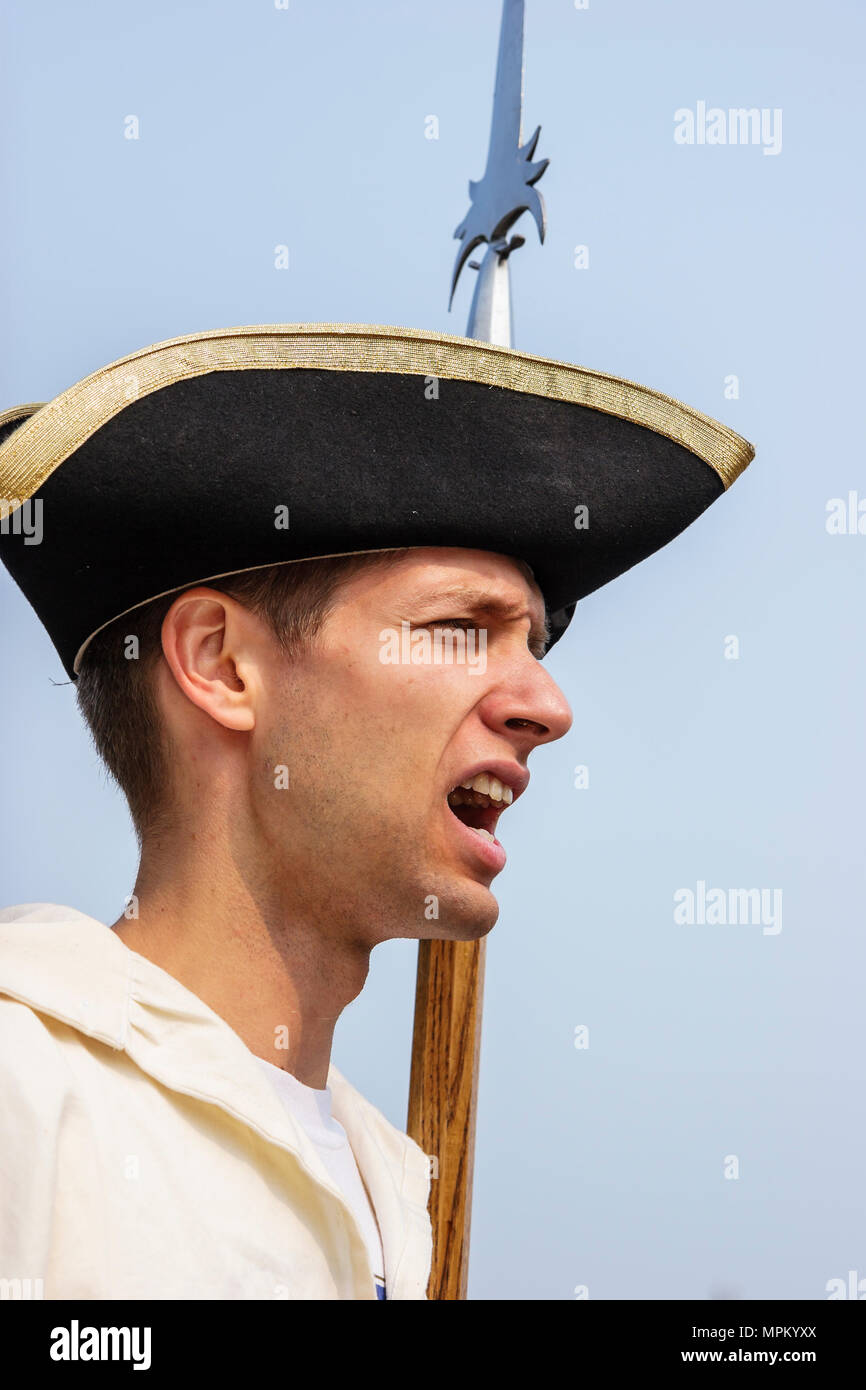 Quebec City Kanada, Kanada, Nordamerika, Usa, Alter Hafen, St. Lawrence River Water, französischer militärischer Reenactor, Reenact, Rollenspiel, Act, Kostüm, Uniform, s Stockfoto