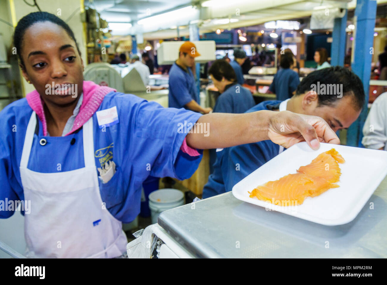 Toronto Kanada, St. Lawrence Market, Shopping Shopper Shopper Shopper Shops Markt Märkte Marktplatz Kauf Verkauf, Einzelhandel Geschäfte Geschäft Geschäft Geschäft Geschäft Stockfoto