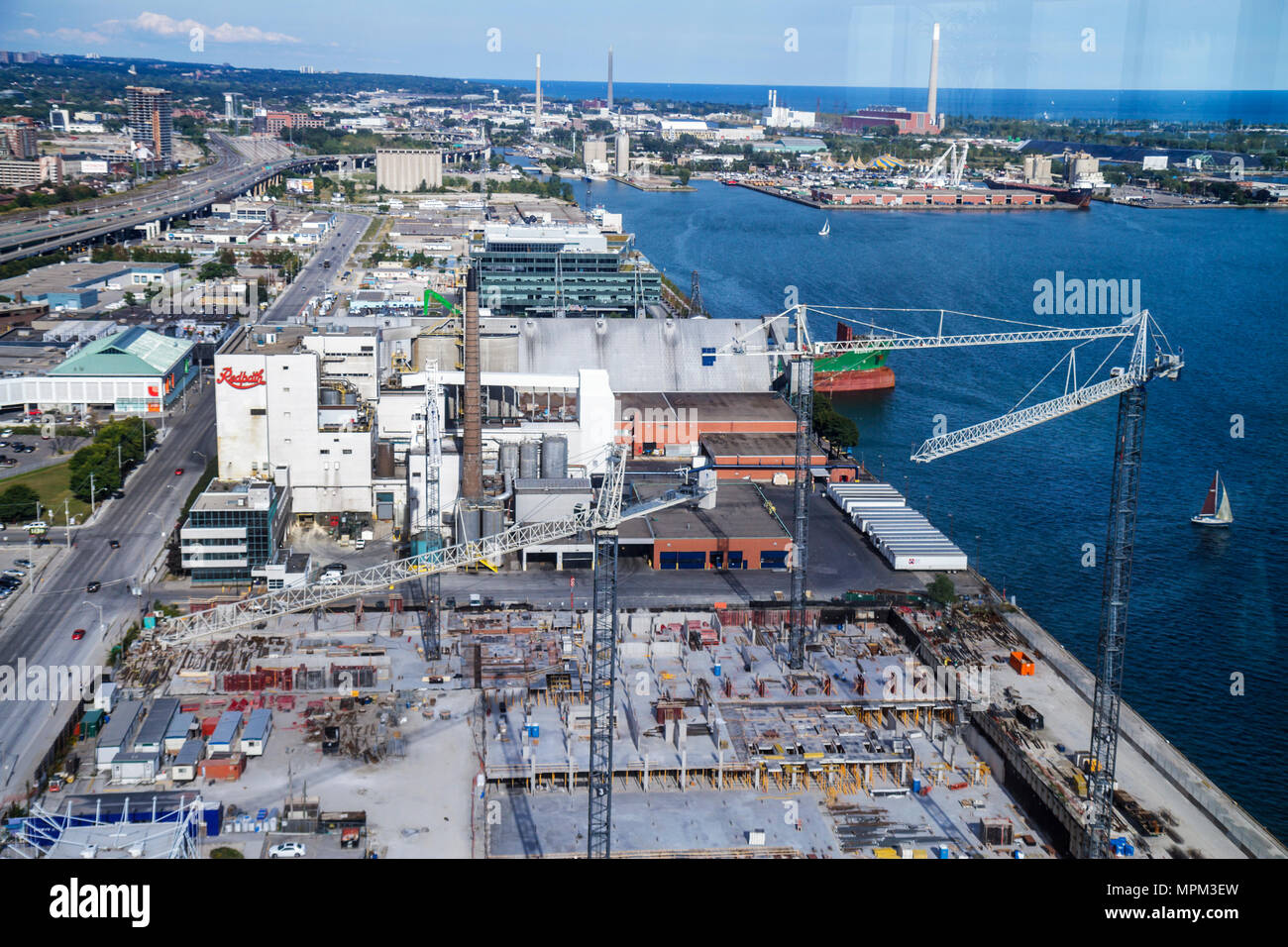 Toronto Kanada, Queen's Quay East, Redpath Sugar Refinery, Hafenfront, Lake Ontario, Revitalisierung am Wasser, Industriegebiet, im Bau Stockfoto