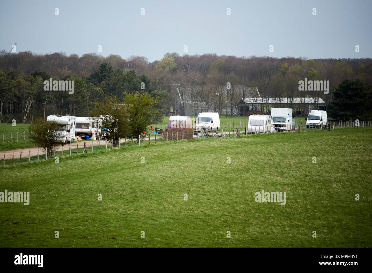 Protest auf der Straße in der Nähe von Stonehenge wiltshire England Großbritannien Stockfoto