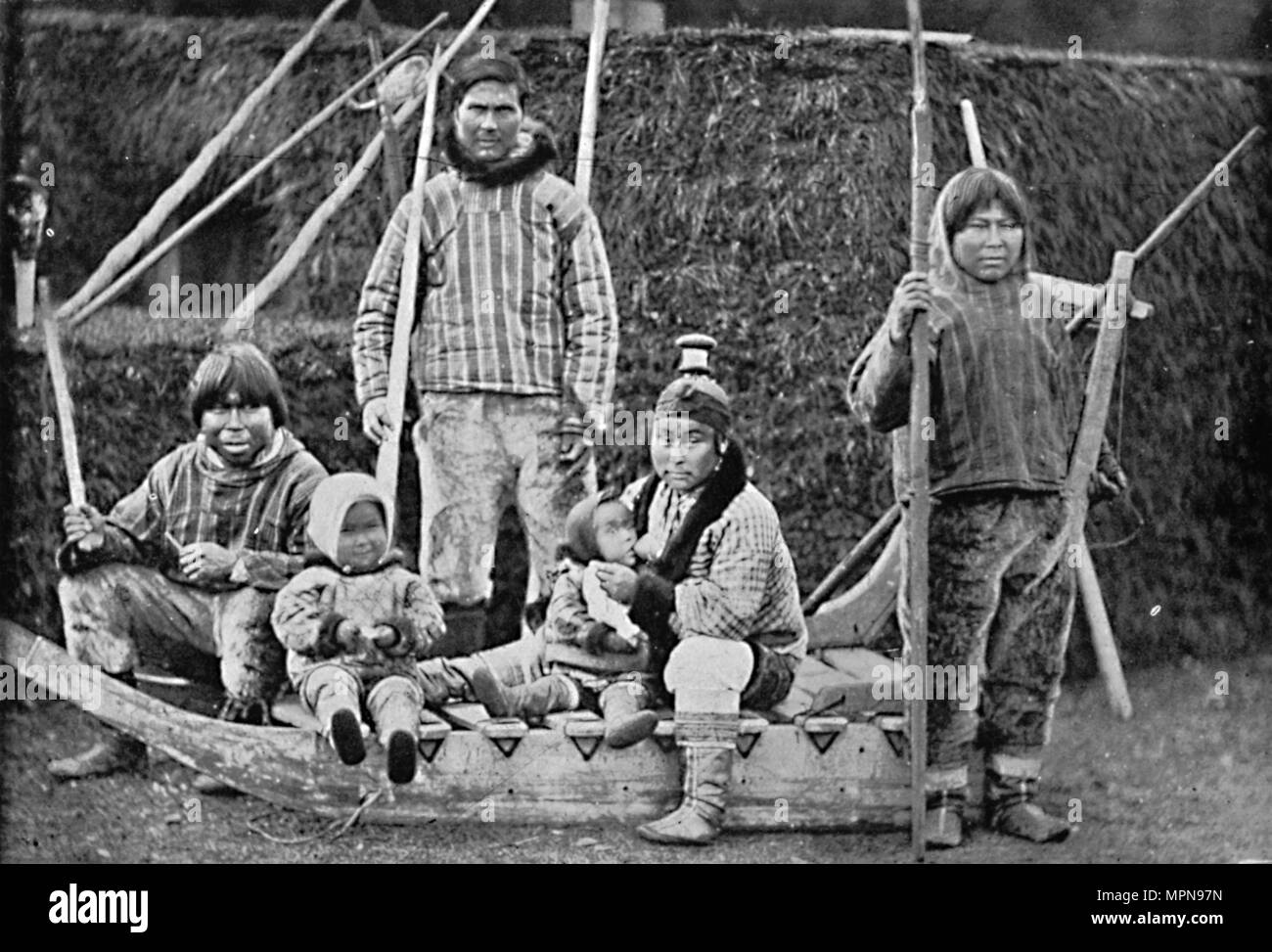 Ein Eskimo rodeln Partei, 1912. Künstler: Pierre Petit. Stockfoto