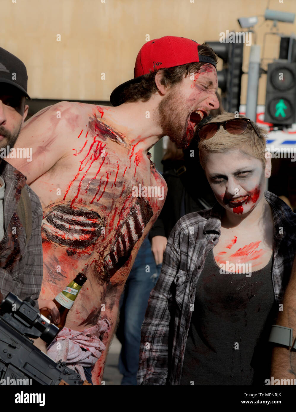 Bristol Zombie laufen, und die jährliche Veranstaltung rund um Hallwoween, wo jeder Kleider bis Stockfoto