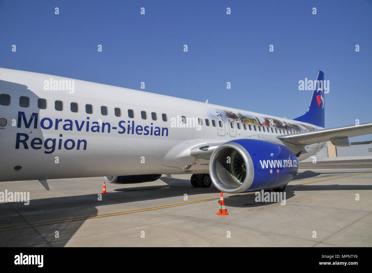 Travel Service Airlines (Tschechische Republik) Boeing 737-800 in 'Moravian - spezielle Farben schlesischen Region 'OK-TVO gemalt. Am Ben-gurion Inter fotografiert. Stockfoto