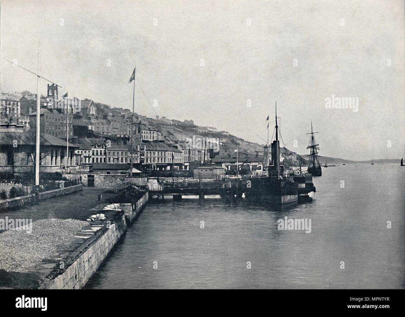 "Queenstown - Suche entlang der Küste', 1895. Artist: Unbekannt. Stockfoto
