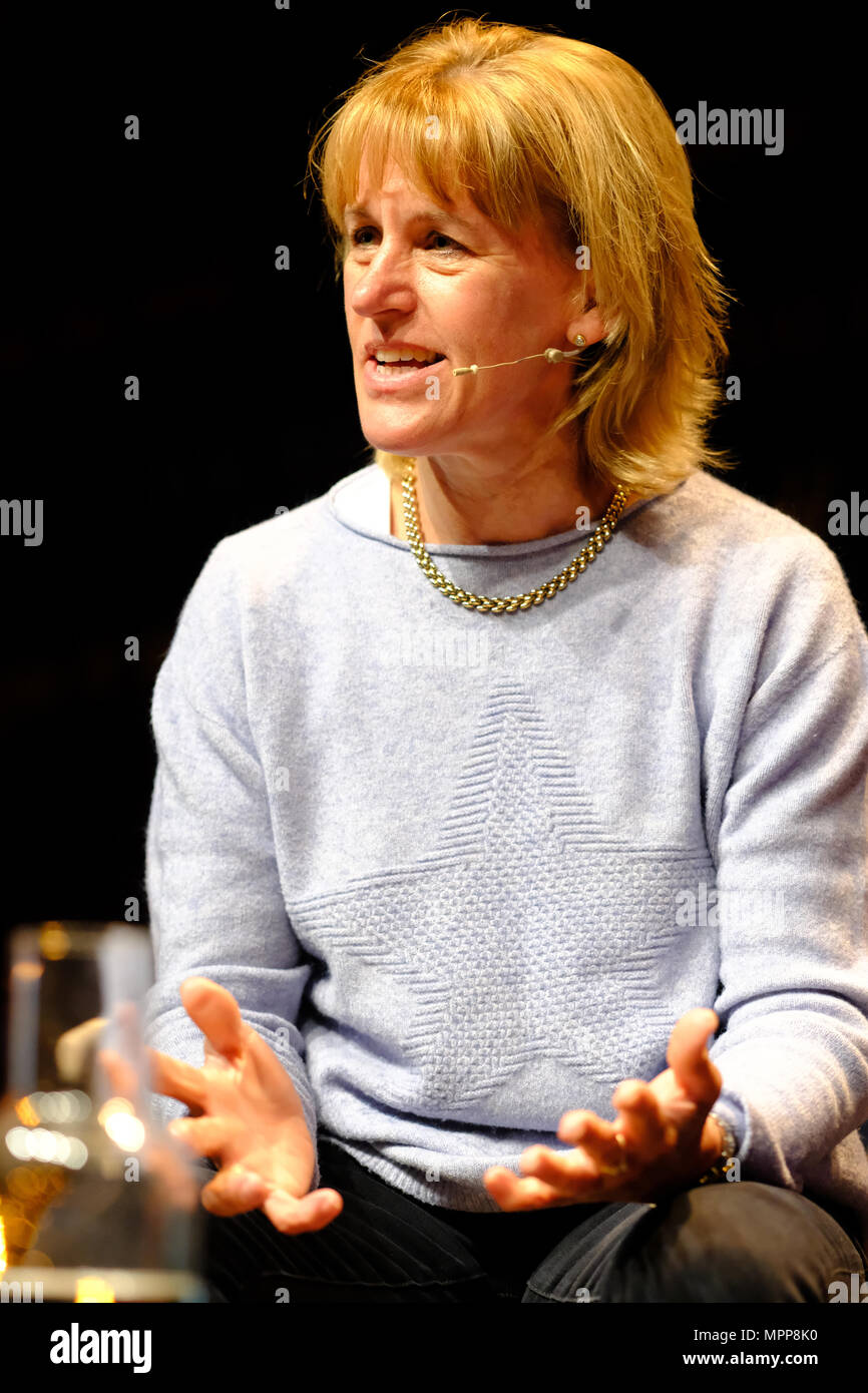 Hay Festival, Heu auf Wye, UK - Mai 2018 - Minette zerschlägt der Präsident der National Farmers Union (NFU) auf der Bühne des Heu sprechen über Großbritannien Landwirtschaft post Brexit - Foto Steven Mai/Alamy leben Nachrichten Stockfoto