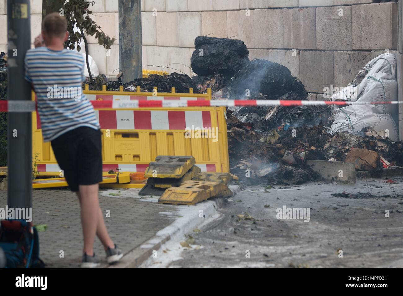 Ticker Zur Bombe In Dresden Was Passiert Mit Der Bombe Die Details Zur Vernichtung - mbksfxr