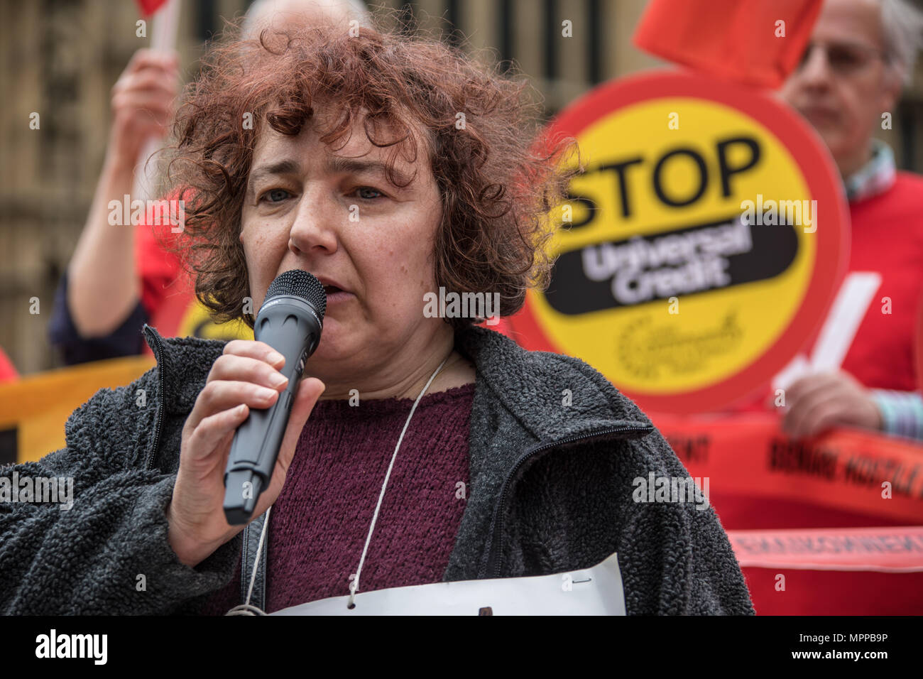 London, Großbritannien. 24. Mai, 2018. Die demonstranten Demonstration außerhalb des Parlaments während der nationalen Tag der Unite Union gegen die Regierungen All-in-One profitieren, Universal Kredit. David Rowe/Alamy leben Nachrichten Stockfoto