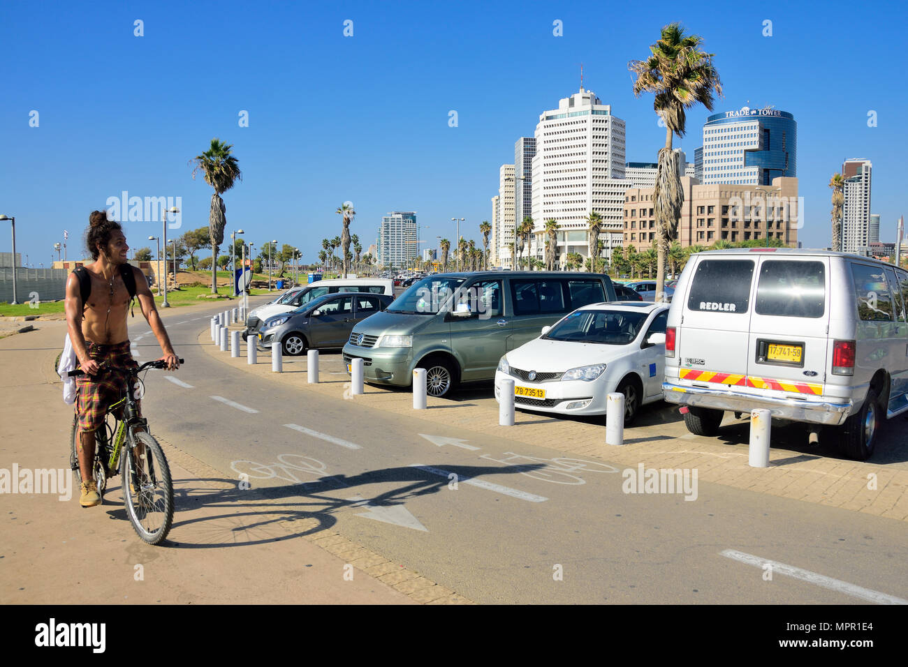 Fahrrad Road an der Küste von Tel Aviv in der Nähe der Küsten Parkzonen. Stockfoto