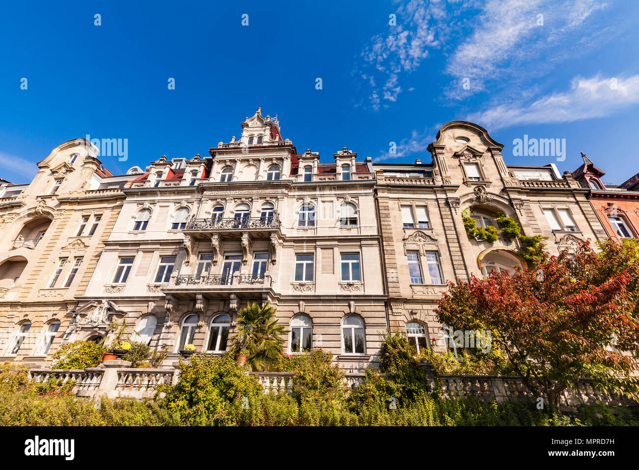 Deutschland, Baden-Württemberg, Bodensee, Seestraße und luxuriöse ... Deutschland, Baden-Württemberg, Bodensee, Seestraße und luxuriöse ...