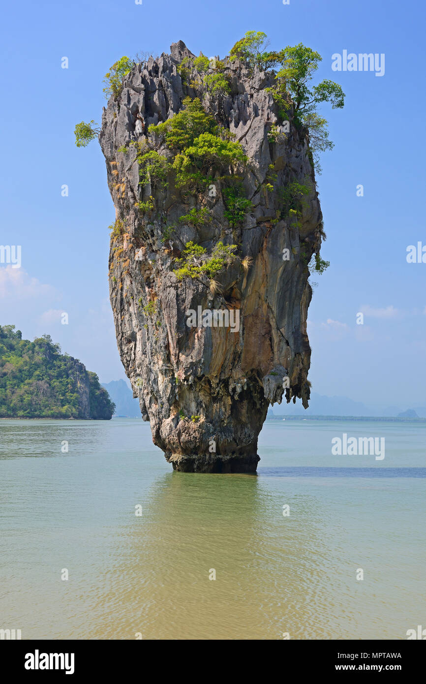 Markante Felsformation auf Khao Phing Kan Island, auch James Bond Island, Thailand Stockfoto