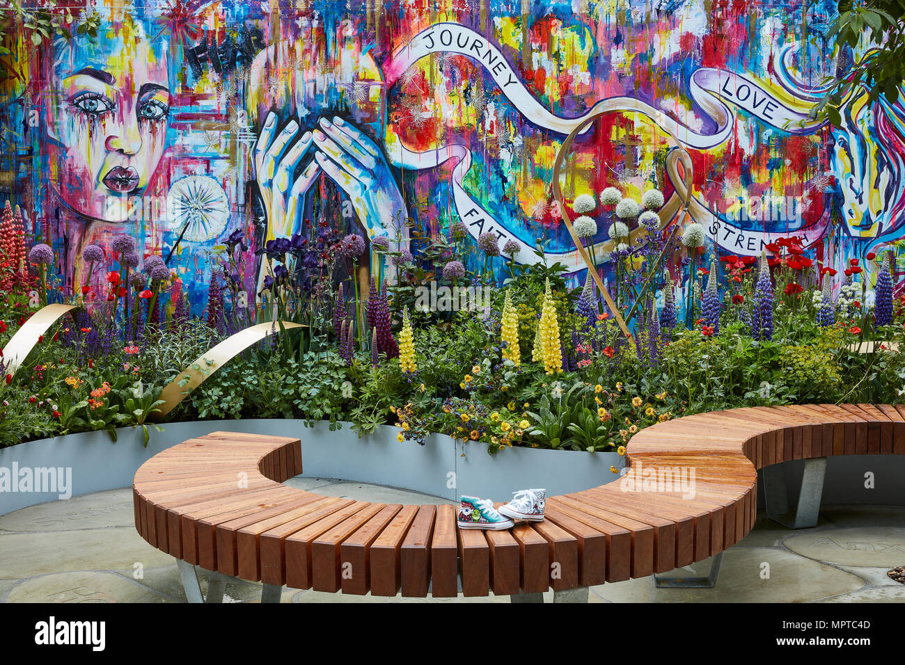 Die geschnürt mit Hoffnung Garten Chelsea 2018 entworfen von Laura Anstiss Stockfoto