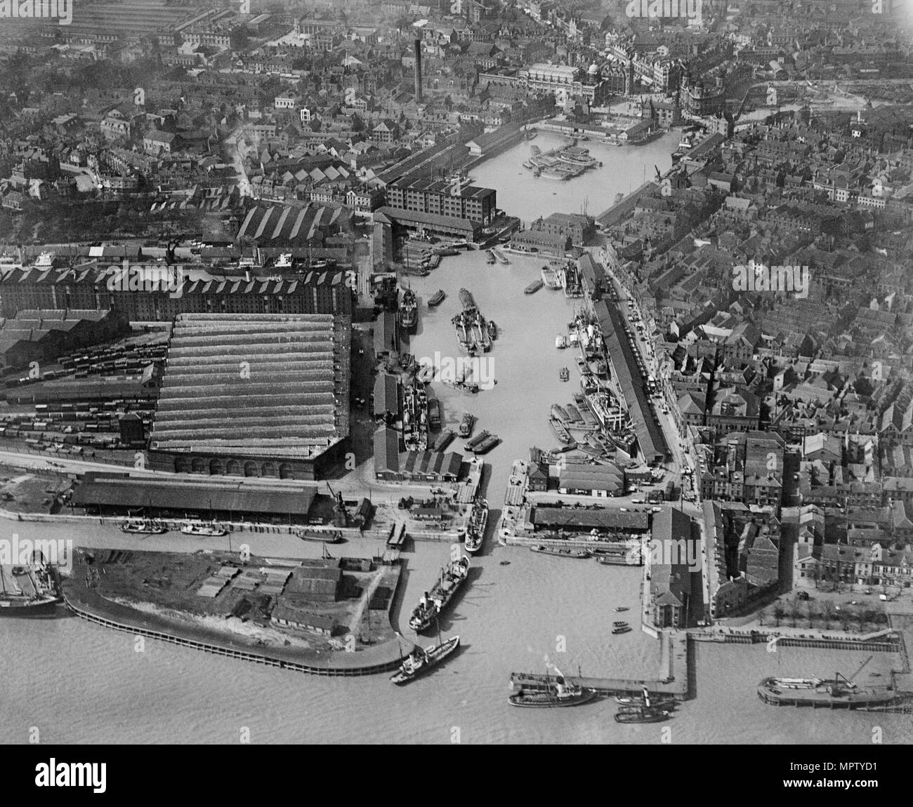 Der Humber und Prince's Docks und Umgebung, Kingston upon Hull, Humberside, 1925. Artist: Aerofilms. Stockfoto