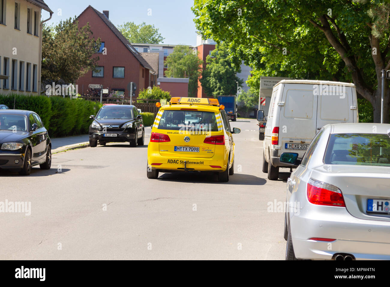 HANNOVER/Deutschland - Mai 21, 2018: Pannenhilfe Auto vom ADAC, Automobilclub Laufwerke auf einer Straße Stockfoto