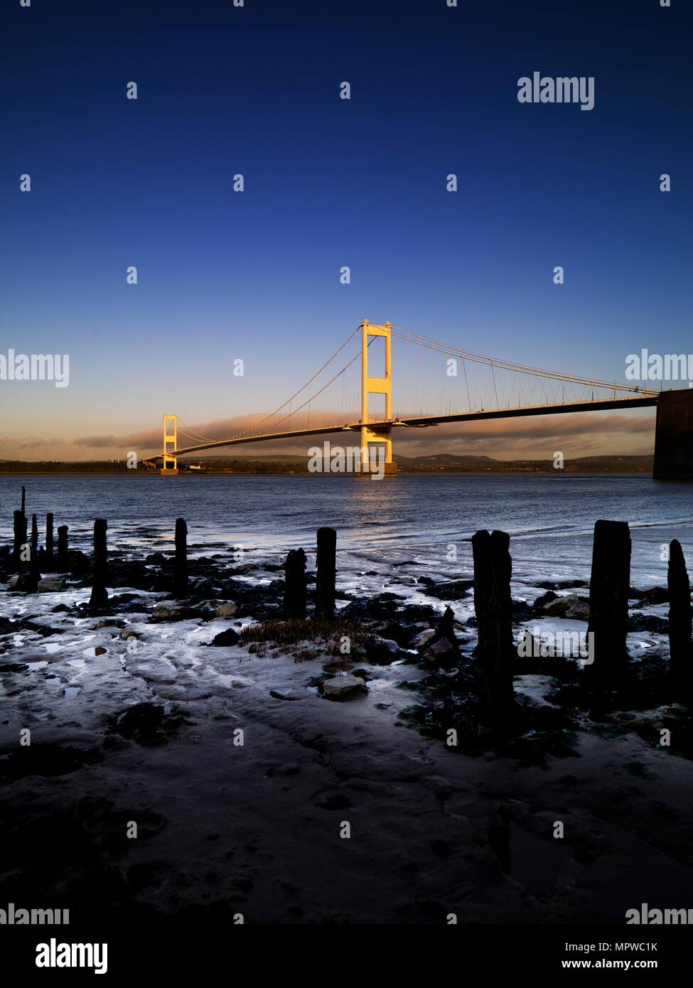 Severn Bridge, Gloucestershire, 2011. Artist: Historische England Fotograf. Stockfoto