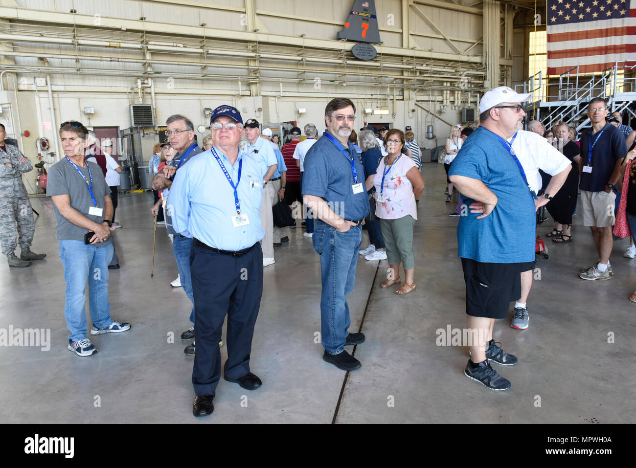Über 90 Mitglieder der 317 Veteranen tourte die Charlotte Air National