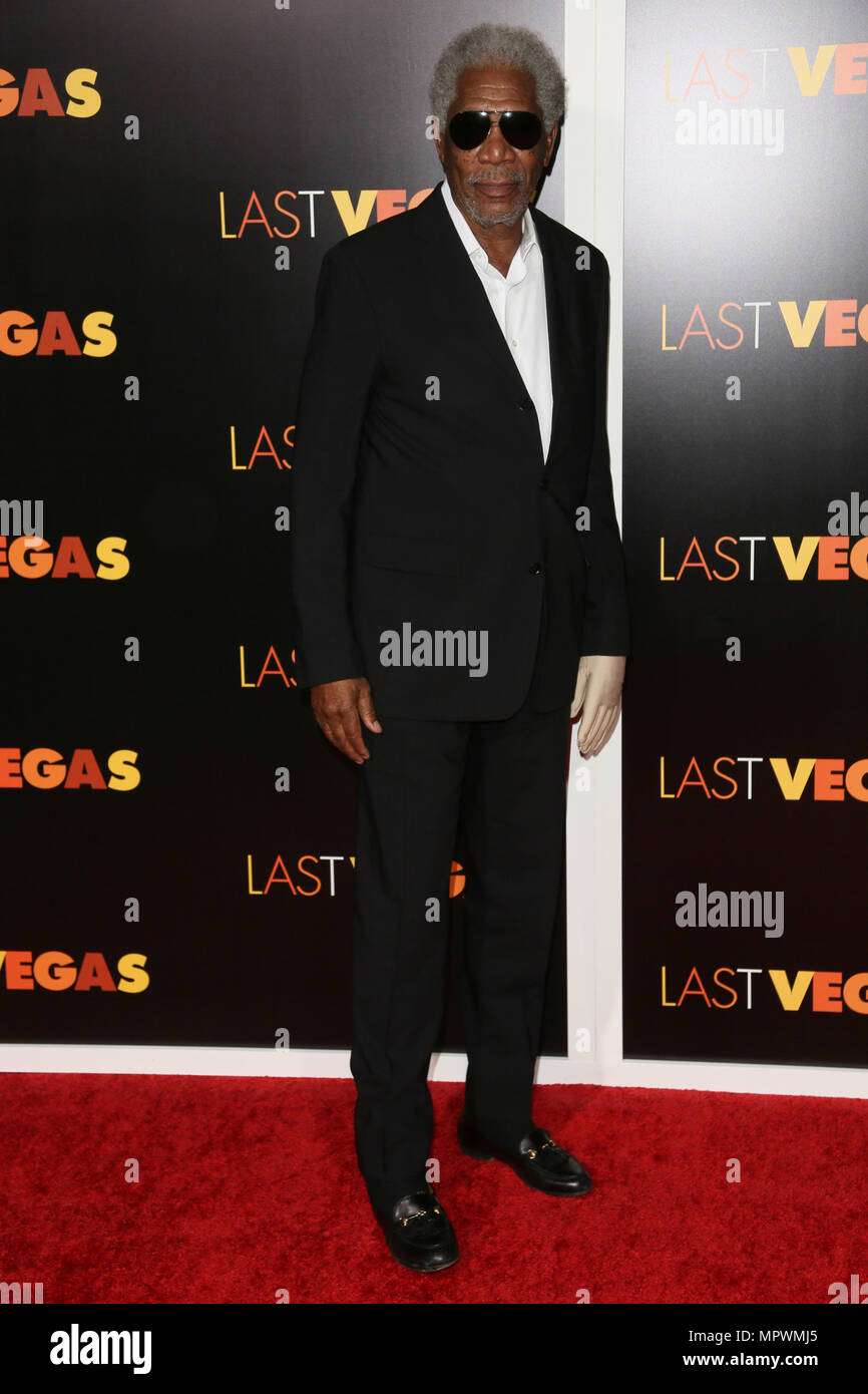 Schauspieler Morgan Freeman nimmt an der 'Letzten Vegas' Premiere im Ziegfeld Theatre am 29. Oktober 2013 in New York City Stockfoto