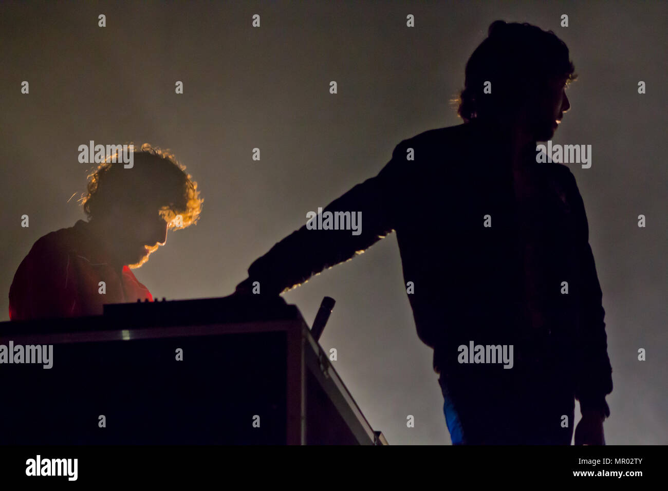 Elektronische Musik duo Gerechtigkeit führt ein Live Konzert Stockfoto