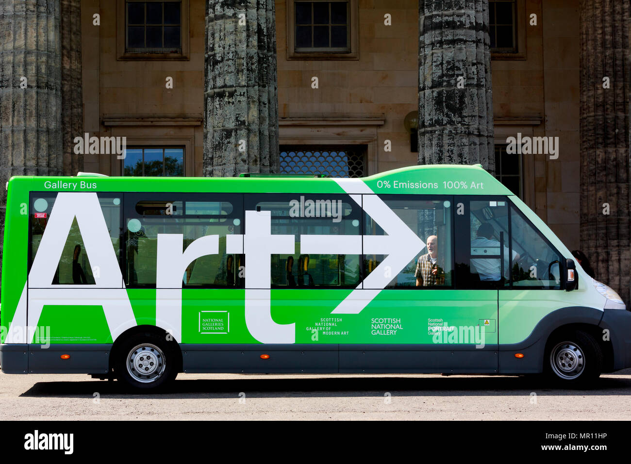 Edinburgh, Schottland. UK. 25. Mai 2018. Drücken Sie die Nationalen Galerien von Schottland (NGS) ist ein neuer, vollständig zugänglich Electric Bus - der erste seiner Art im öffentlichen Dienst in Schottland zu starten. Pako Mera/Alamy leben Nachrichten Stockfoto