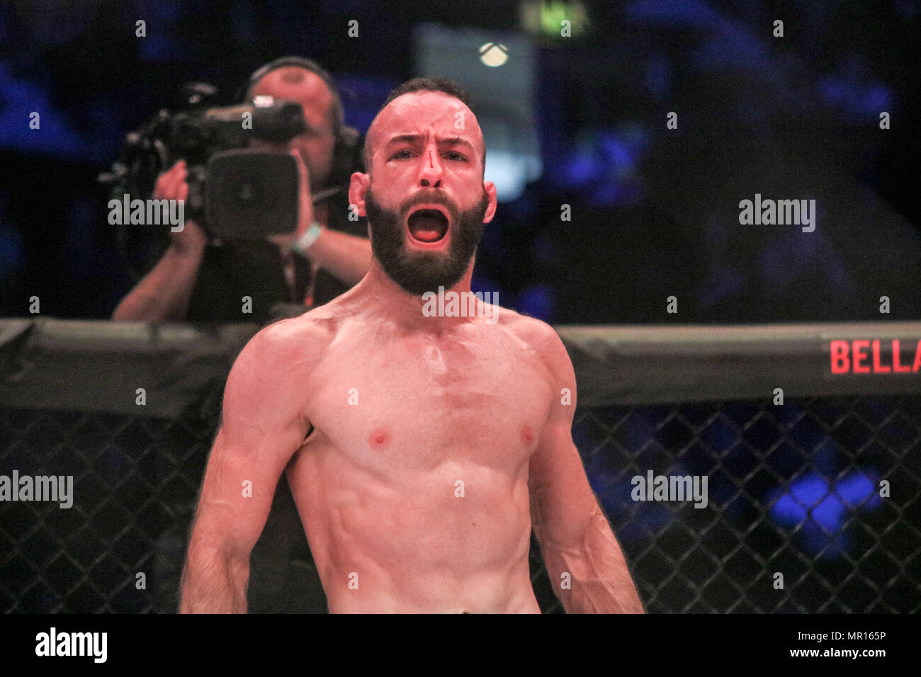 London, Großbritannien. 25. Mai 2018. Pedro Carvalhoi Niederlagen Daniel Crawford Credit: Dan Cooke Credit: Dan Cooke/Alamy leben Nachrichten Stockfoto