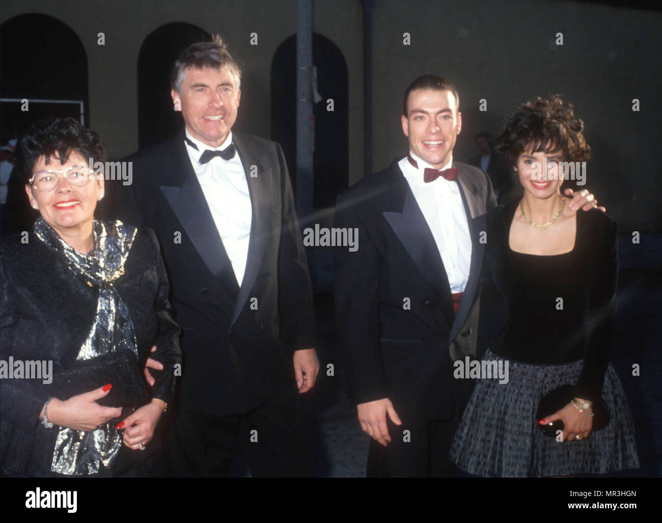 Los Angeles Ca 9 Marz L R Eliana Van Varenbergh Eugene Van Varenbergh Und Sohn Schauspieler Jean Claude Van Damme Und Frau Gladys Portugues Besuchen Funften Jahrlichen American Comedy Awards Am 9 Marz