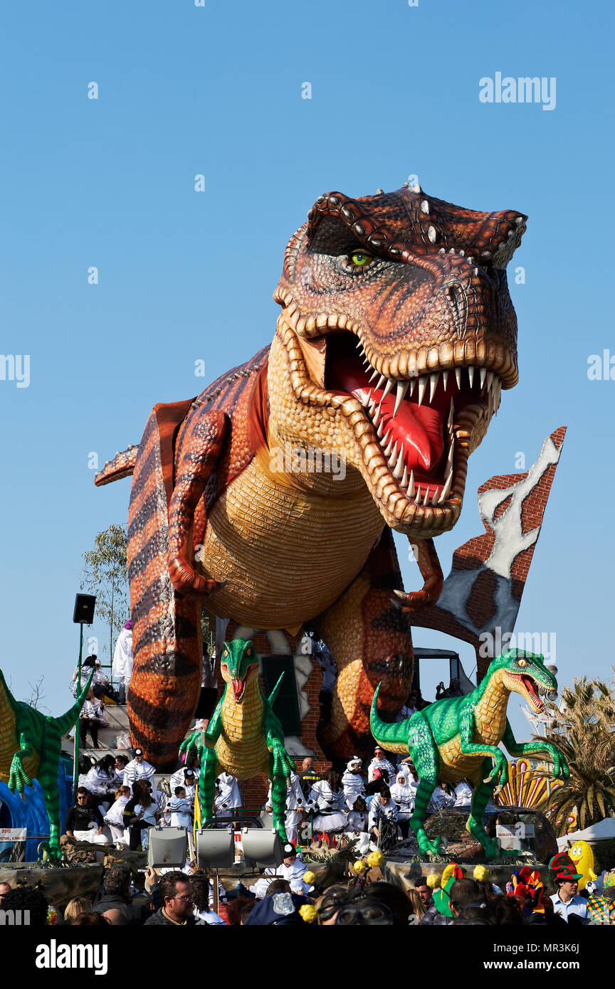 Viareggio, 26 Febbraio 2012, La sfilata dei Carri allegorici sul Lungomare Stockfoto