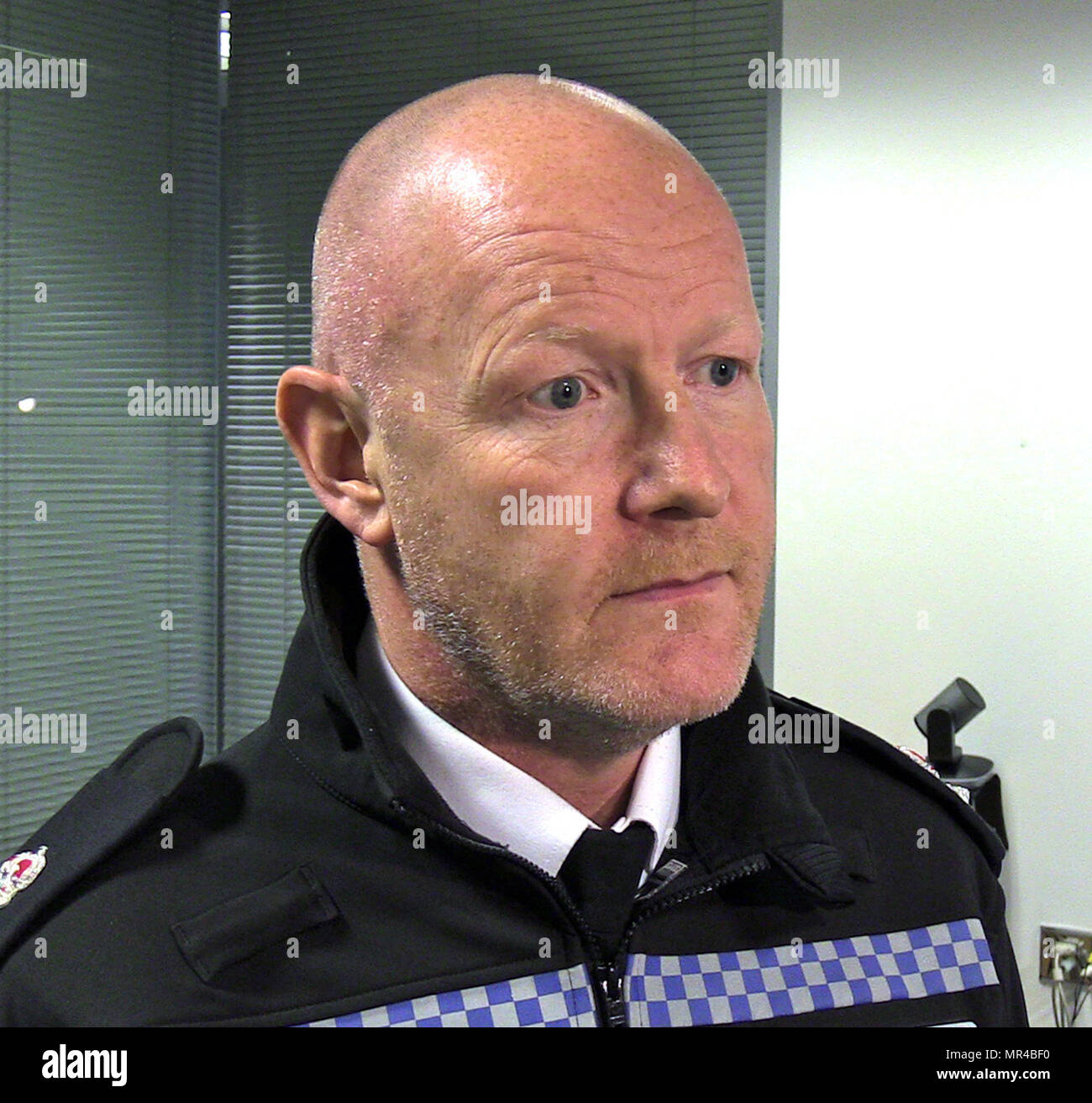 Hauptkommissar Stuart Barton spricht während einer Pressekonferenz in South Yorkshire Police HQ, wie die Polizei die zweite tödliche Erstechen eines Jugendlichen in Sheffield in einer Woche untersuchen. Stockfoto