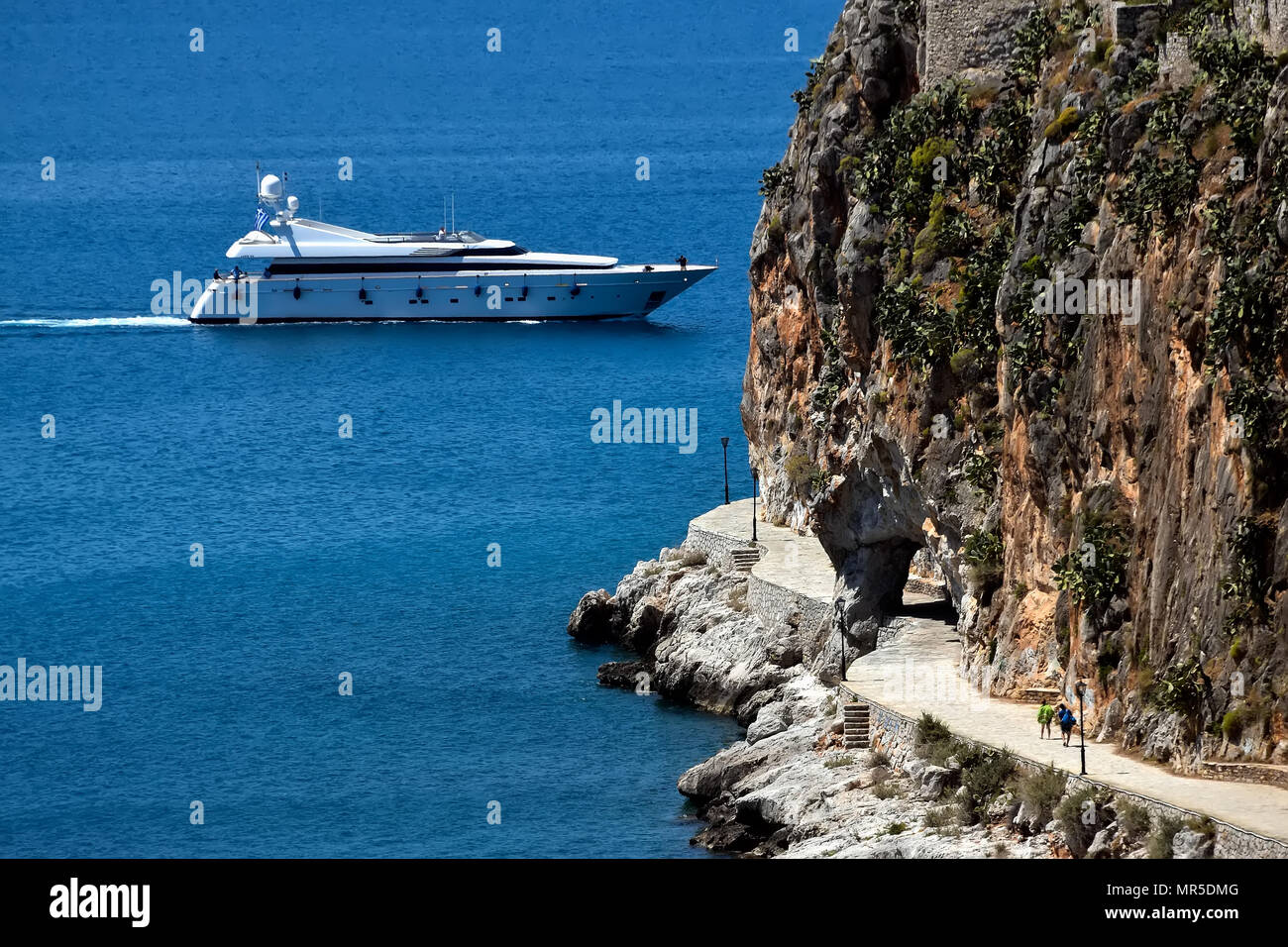Große private Motoryacht auf See Stockfoto