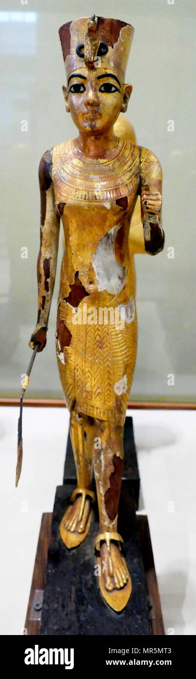 Die Statue von König Tutanchamun, 2011 beschädigt nach dem Einbruch in das Museum von Kairo. Aus dem Grab des Tut-ench-Amun 1323 BC. Neues Reich Stockfoto