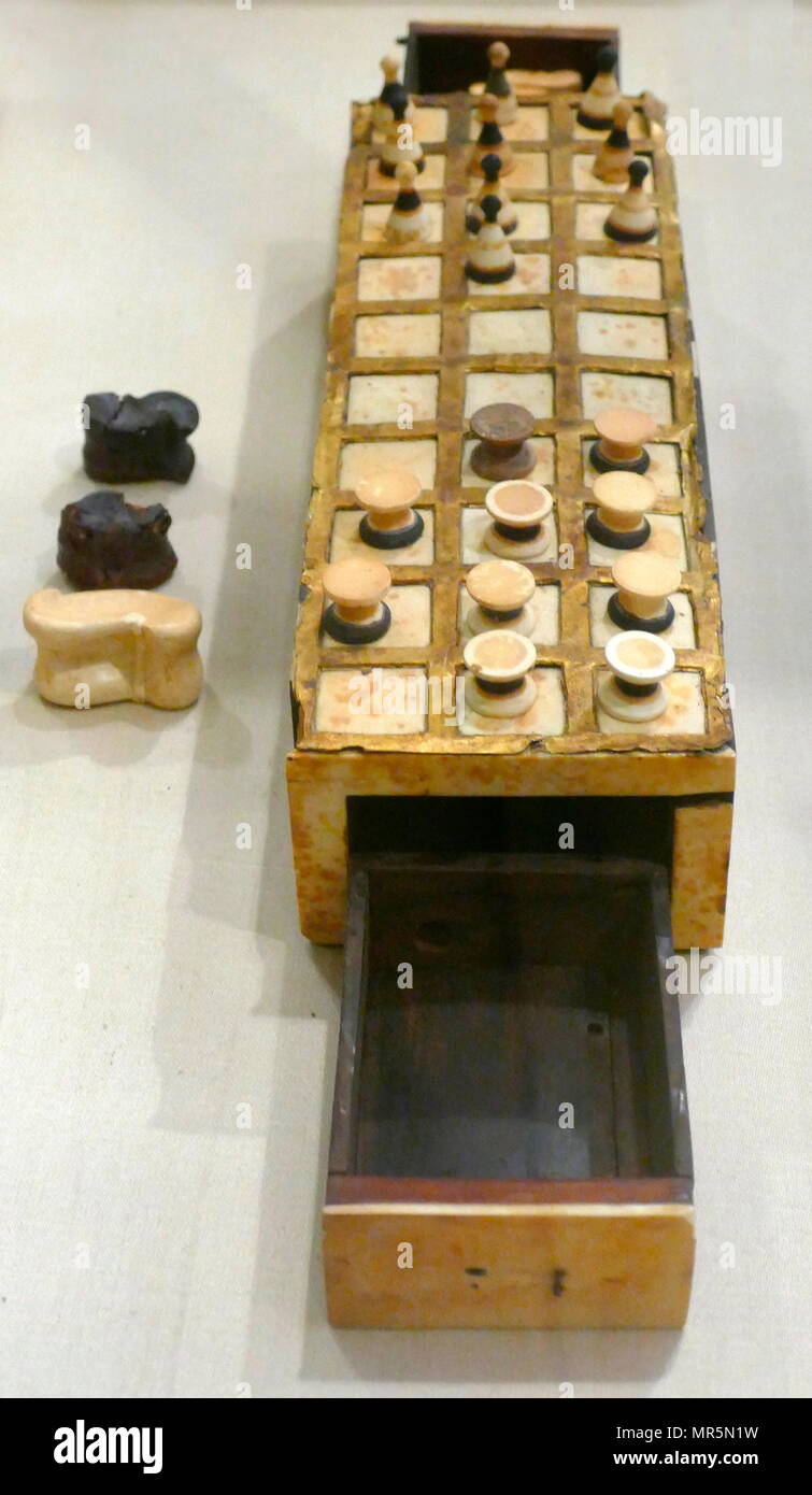 Elfenbein und Holz Spiel aus dem Grab des Königs Tutanchamun. Stockfoto