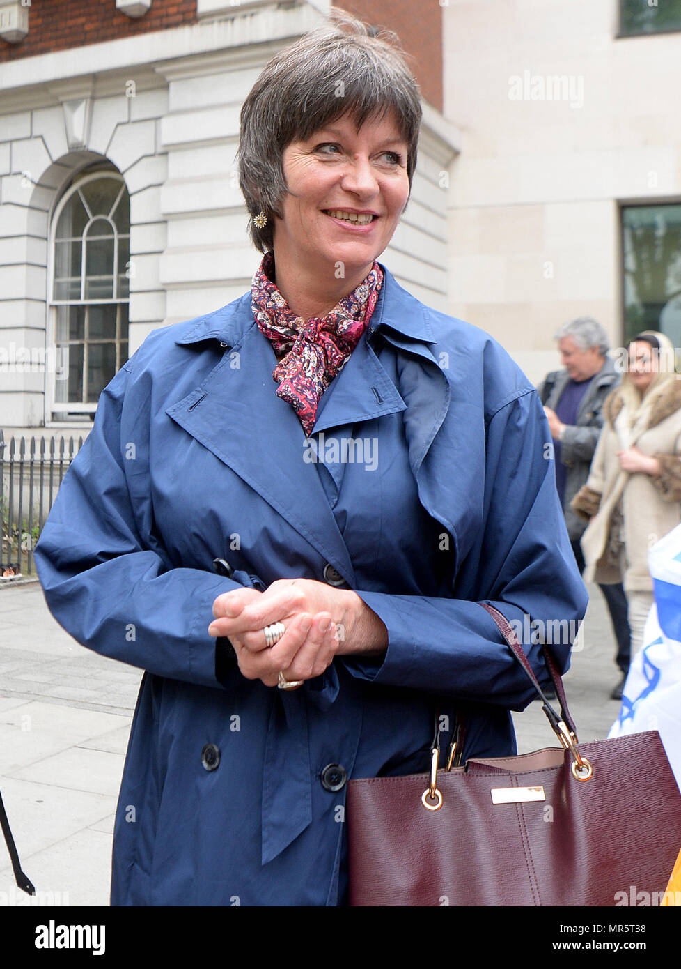 Blogger Alison Chabloz von Charlesworth, Glossop, Derbyshire, Blätter Amtsgericht Westminster, London, wo sie schuldig, antisemitischen Songs online gefunden wurde. Stockfoto