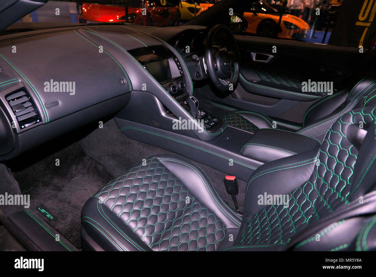 Brücke von Wehr Nappa Leder Interieur des Listrer Donner, die auf der London Motor Show 2018 Stockfoto