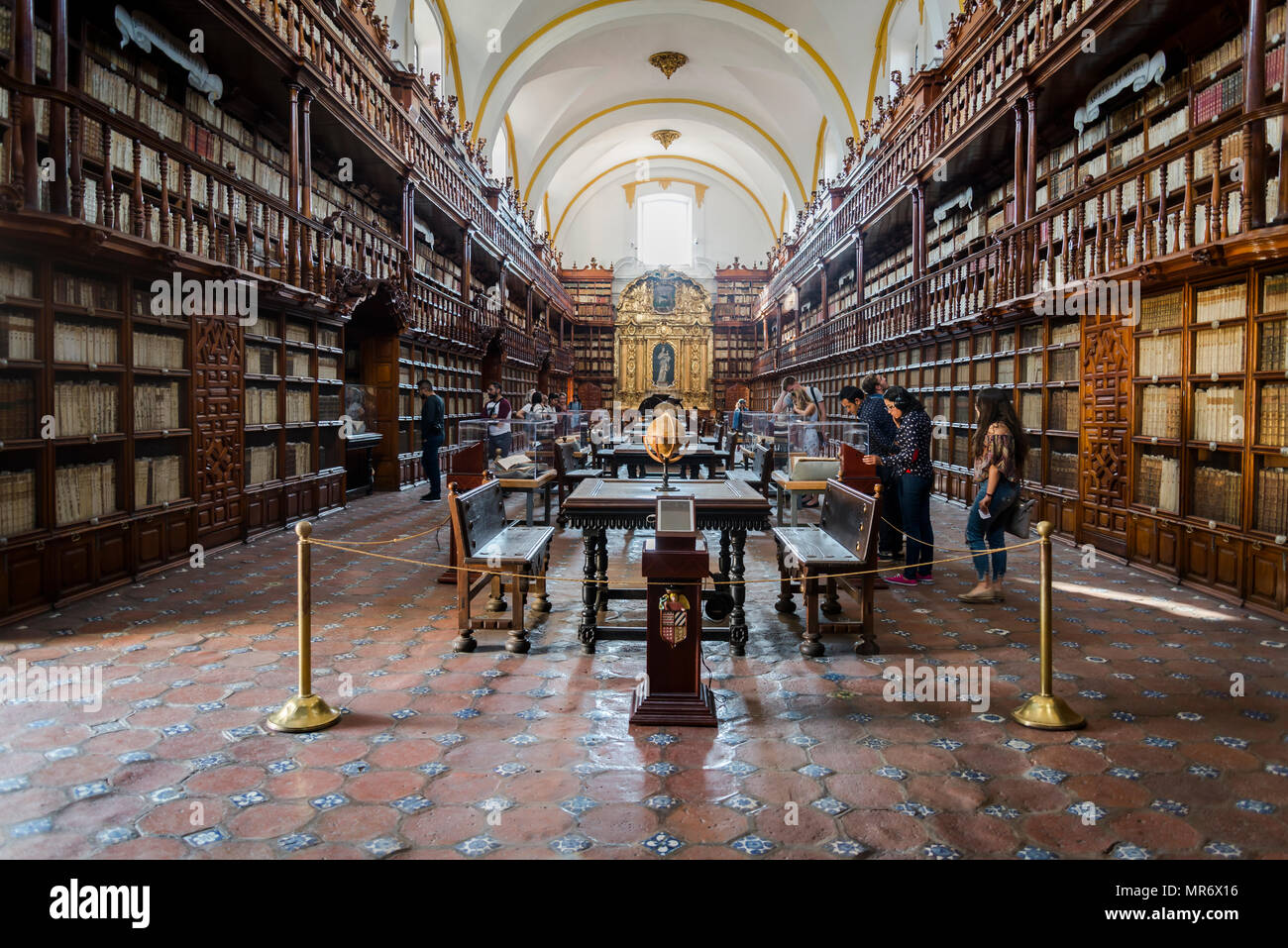 Biblioteca Palafoxiana, die erste öffentliche Bibliothek in der Kolonialen Mexiko gegründet in 1646, Puebla, Mexiko Stockfoto