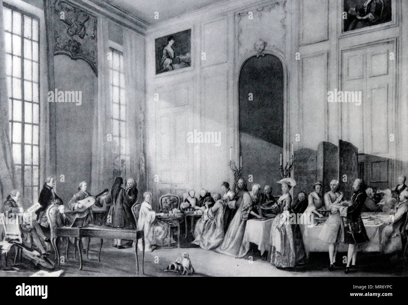Mozart spielen Das clavichord an ein eigenes Konzert. Englischer Tee an der 'Salon des Quatre Glaces" in der Residenz des Prince de Conti. Nach einem Gemälde von Olivier Michel Barthelemy (1712-84). Stand: 1766. Wolfgang Amadeus Mozart (1756 - 1791), war ein produktiver und einflussreichsten Komponisten der klassischen Ära. Stockfoto