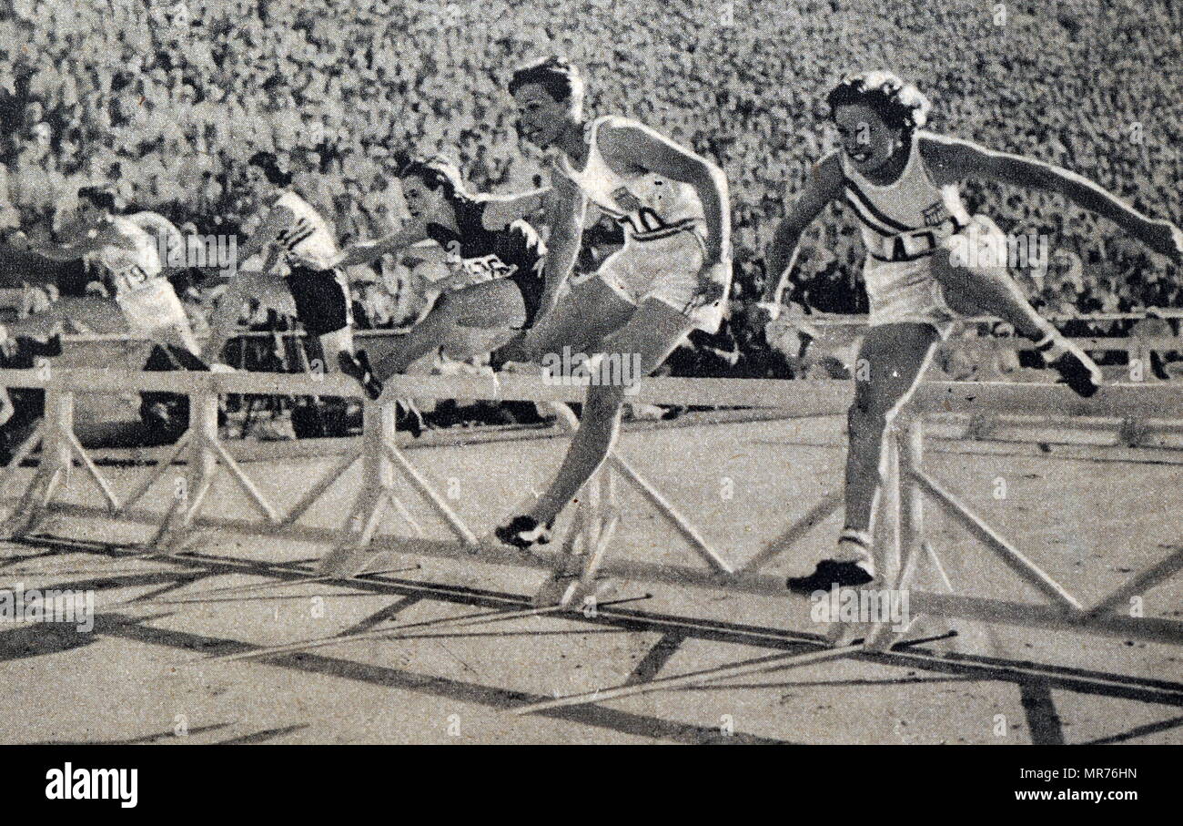 Foto von Mildred Ella "Babe" Didrikson Zaharias (1911-1956) gewann die 80 m Hürden bei den Olympischen Spielen 1932. Babe erlangte Weltruhm in der Leichtathletik und All-American Status im Basketball. Stockfoto