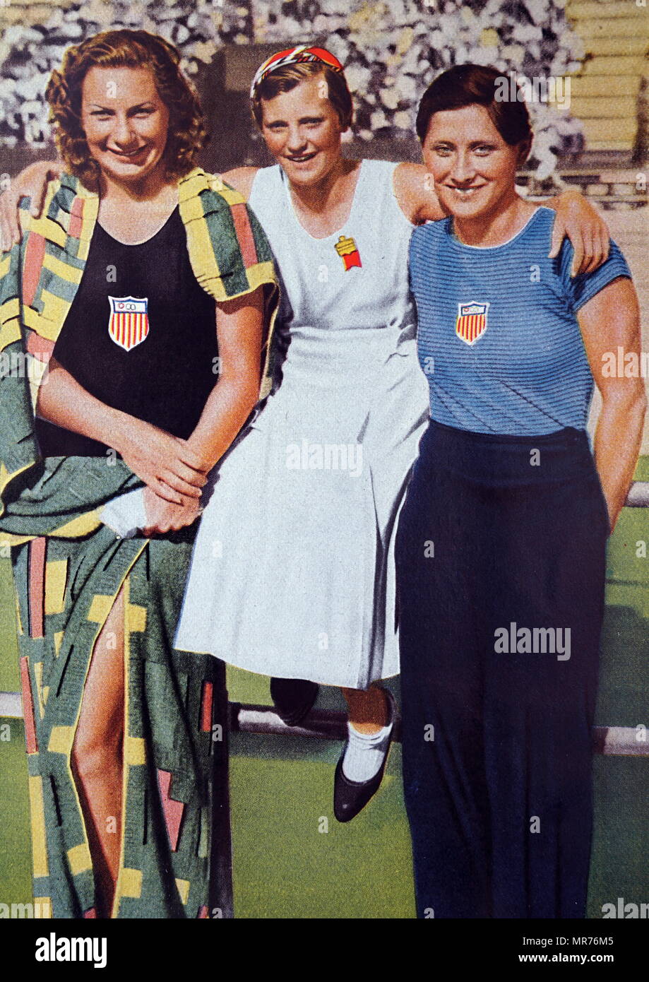 Foto (von links nach rechts) von Helene Emma Madison (1913 - 1970) aus den USA mit Willemijntje Den Ouden (1918 - 1997) aus den Niederlanden und Eleanor Saville (1909-1998) während der Olympischen Spiele 1932. Diese Frauen im 100 Meter Freistil konkurrierten, Helene Gold hat, Willy Silber nahm und Eleanor Bronze. Stockfoto